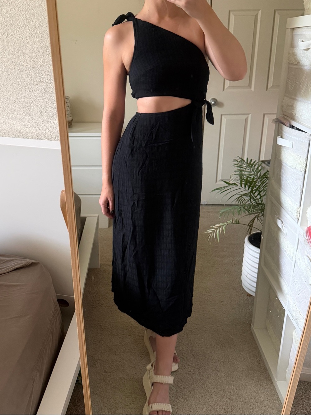American Eagle SMALL black one shoulder cutout waist detail midi dress